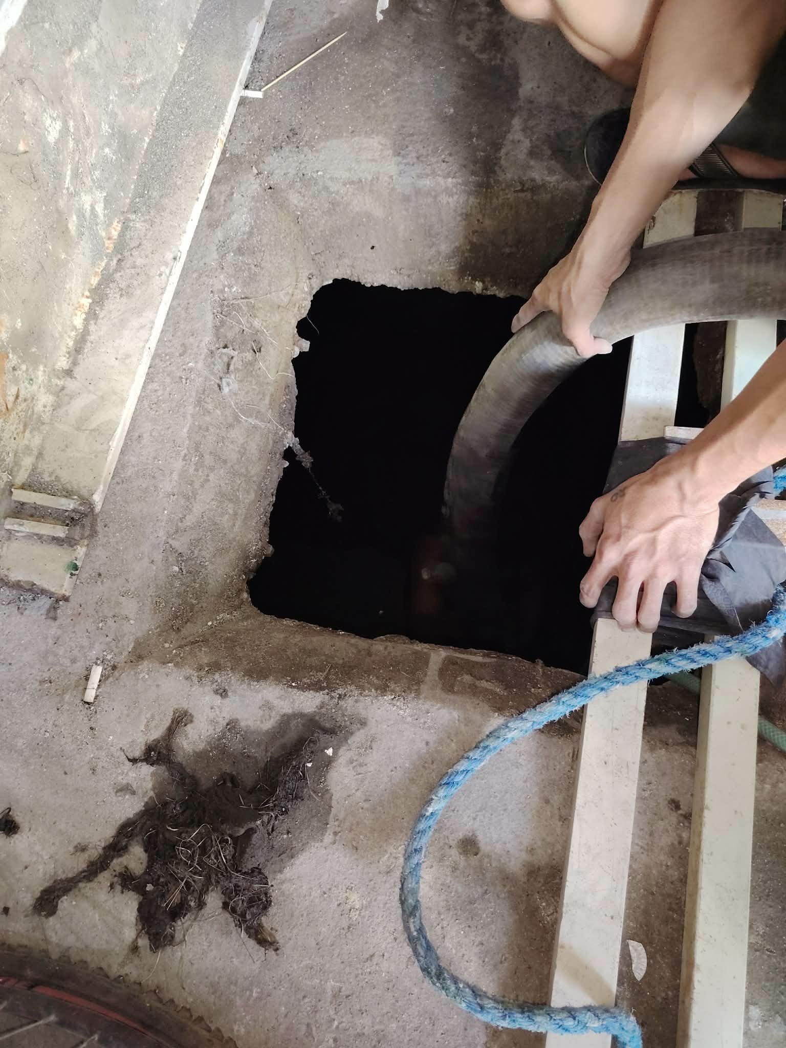 Manual Cleaning by Queen Malabanan